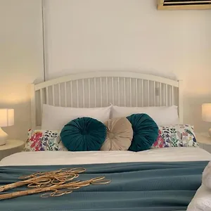 Romy's Cozy One Bedroom Apt Larnaca