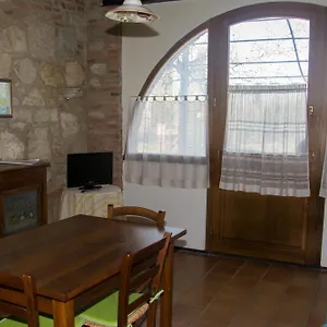 La Canonica Alloggio per agriturismo San Giovanni dʼAsso